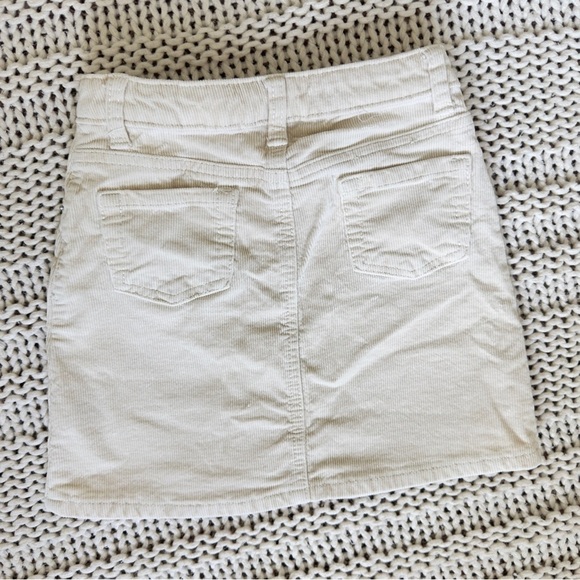 Cat & Jack Cream Button-Down Girl's Mini Skirt Size 6/6x - Picture 4 of 5